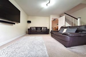 Lounge- click for photo gallery